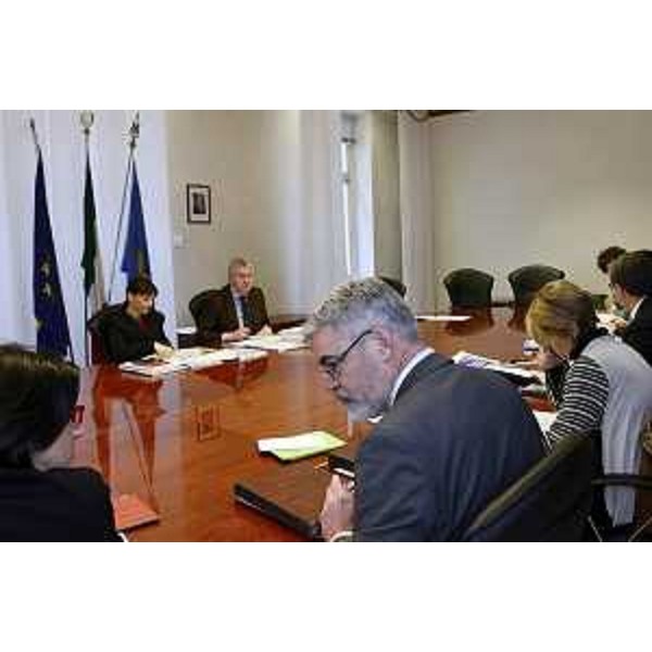 Paolo Panontin (Assessore regionale Funzione pubblica, Autonomie locali, Coordinamento Riforme, Caccia e Risorse ittiche, Protezione civile) durante la riunione della Giunta presieduta da Debora Serracchiani (Presidente Regione Friuli Venezia Giulia) - Trieste 27/03/2015