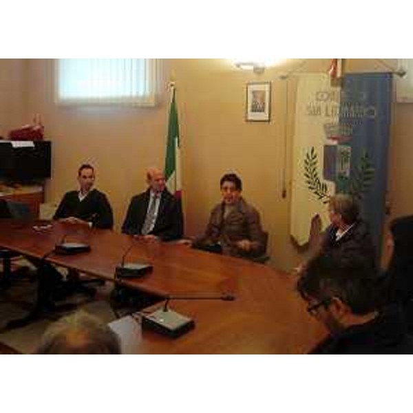 Mariagrazia Santoro (Assessore regionale Lavori pubblici) incontra le amministrazioni comunali di San Leonardo e di San Pietro al Natisone assieme all'Unione Economica Culturale Slovena (SKGZ) e alla Confederazione delle Organizzazioni Slovene (SSO) - San Leonardo 28/03/2015