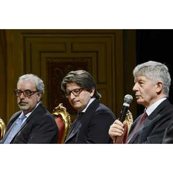 Sergio Razeto (Presidente Confindustria Trieste), Zeno D'Agostino (Commissario Autorità Portuale Trieste) e Gabriele Galateri (Presidente Assicurazioni Generali) al convegno "Trieste città europea: la via per crescere", al Teatro Giuseppe Verdi - Trieste 28/03/2015