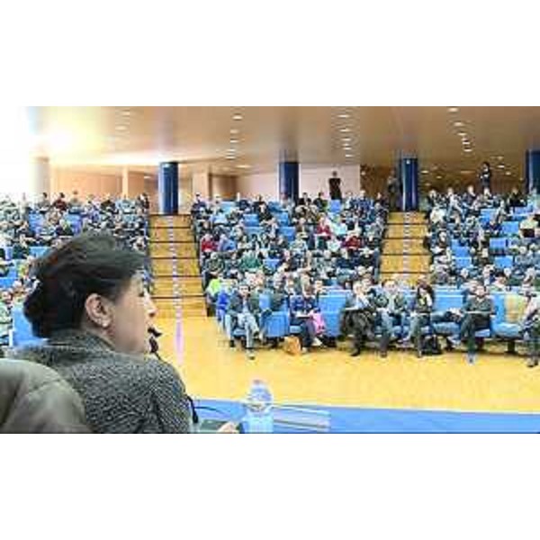 Mariagrazia Santoro (Assessore regionale Infrastrutture, Mobilità, Pianificazione territoriale, Lavori pubblici, Edilizia) al seminario "Recupero, riqualificazione o riuso del patrimonio immobiliare privato", nell'Auditorium della Regione FVG - Udine 08/04/2015