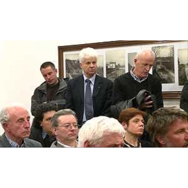 Claudio Pedrotti (Sindaco Pordenone) all'incontro con rappresentanti di associazioni ed Enti consorziati sul Consorzio di Bonifica Cellina Meduna - Pordenone 09/04/2015