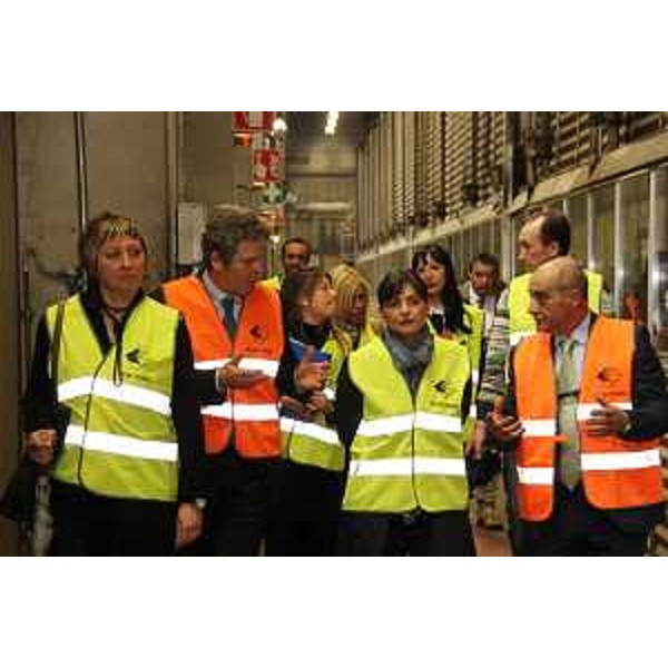 Debora Serracchiani (Presidente Regione Friuli Venezia Giulia) visita lo stabilimento Careo del Gruppo RenoDeMedici (RDM Group) - Ovaro 17/04/2015 (Foto Alberto Soravito di Petrussi Foto Press)