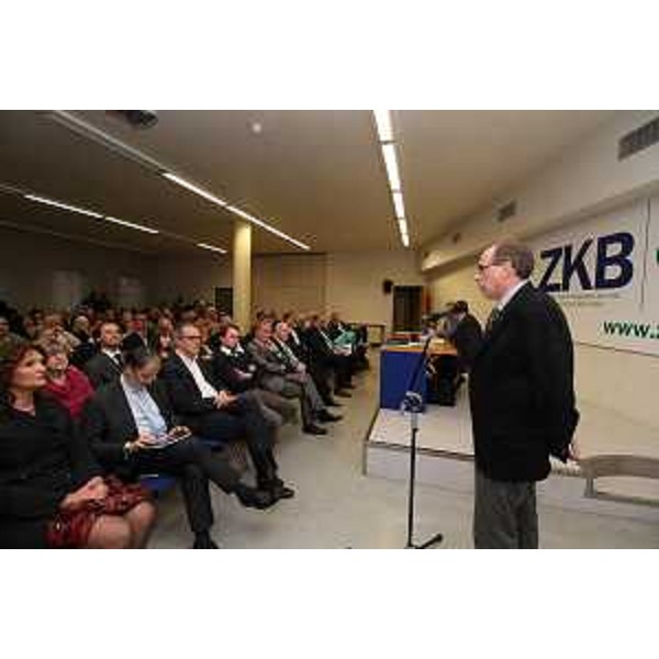 Gianni Torrenti (Assessore regionale Cultura, Sport e Solidarietà) alla XIII Assemblea ordinaria della Confederazione delle Organizzazioni slovene - Opicina (TS) 17/04/2015 (Foto Slomedia Darko Bradassi)