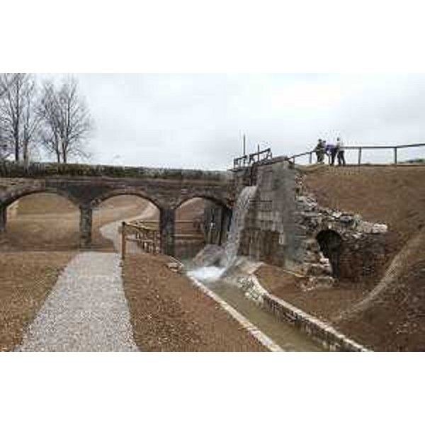 I lavori di ripristino del nodo idraulico che ha riportato l'acqua attorno alla fortezza veneziana - Palmanova 18/04/2015