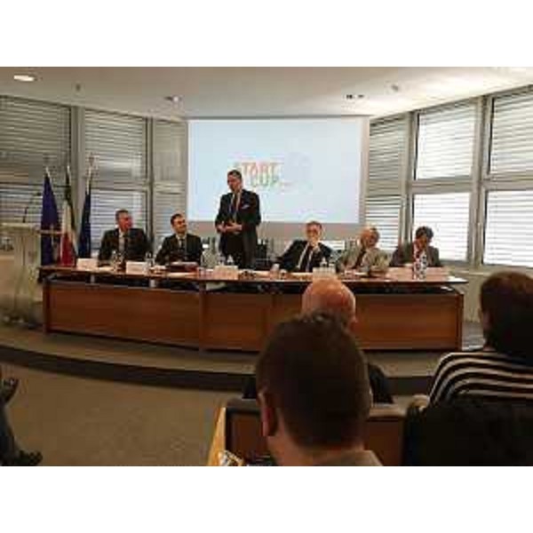 Sergio Bolzonello (Vicepresidente Regione FVG e assessore Attività produttive, Commercio, Cooperazione, Risorse agricole e forestali) all'evento di lancio di "Start Cup FVG 2015", nella sede di Unindustria - Pordenone 20/04/2015