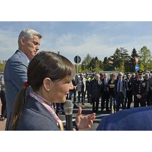 Debora Serracchiani (Presidente Regione Friuli Venezia Giulia) all'inaugurazione del parcheggio esterno dell'Ospedale - San Vito al Tagliamento 21/04/2015