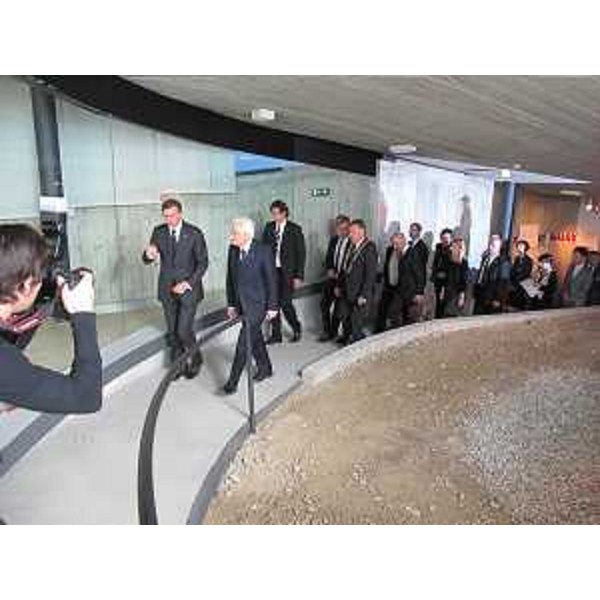 Borut Pahor (Presidente Repubblica Slovena) accompagna Sergio Mattarella (Presidente Repubblica Italiana) nella visita alla mostra "Emona: una città nell'impero" - Lubiana 22/04/2015