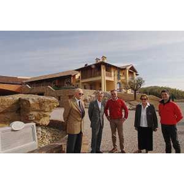 Riccardo Illy (Presidente Regione Friuli Venezia Giulia) visita un'azienda vinicola a Ruttars, Frazione di Dolegna del Collio (GO). (Ruttars 12/10/07)