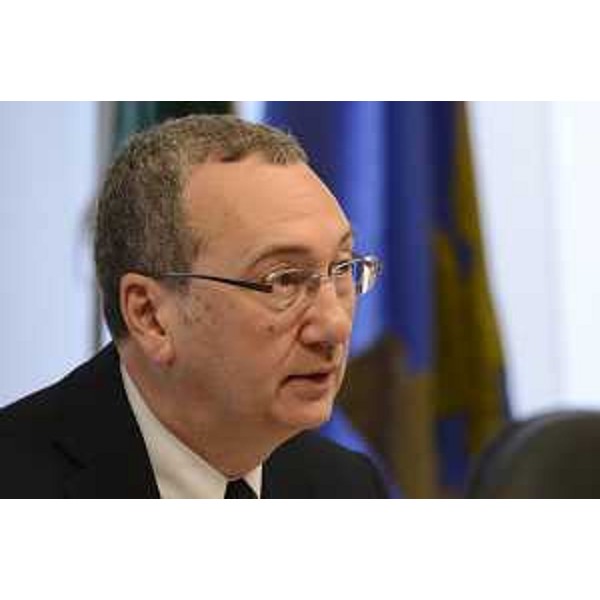 Sergio Bolzonello (Vicepresidente Regione FVG e assessore Attività produttive, Commercio, Cooperazione, Risorse agricole e forestali) durante la riunione della Giunta regionale - Trieste 24/04/2015