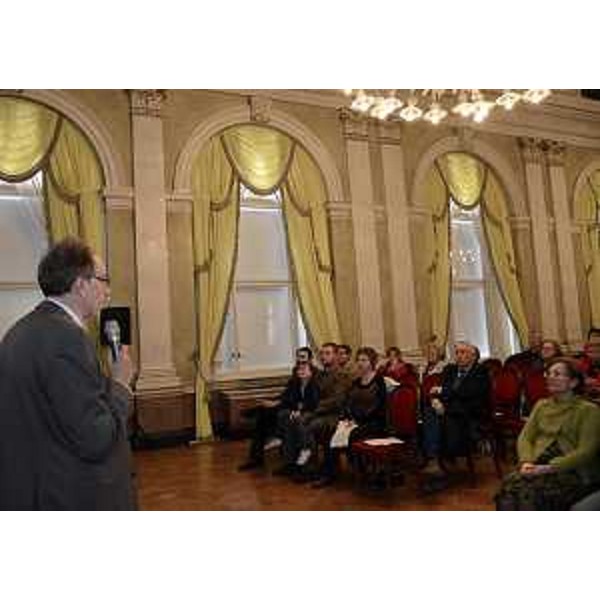 Gianni Torrenti (Assessore regionale Cultura, Sport e Solidarietà) all'anteprima nazionale del film documentario "La Resistenza degli Orbach", nel Salone di Rappresentanza del Palazzo della Regione FVG - Trieste 24/04/2015