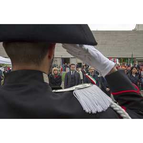 Franco Iacop (Presidente Consiglio regionale FVG), Furio Honsell (Sindaco Udine) e Mariagrazia Santoro (Assessore regionale Infrastrutture) alle celebrazioni del LXX Anniversario della Liberazione al Monumento alla Resistenza - Udine 25/04/2015 (Foto Max Udine)