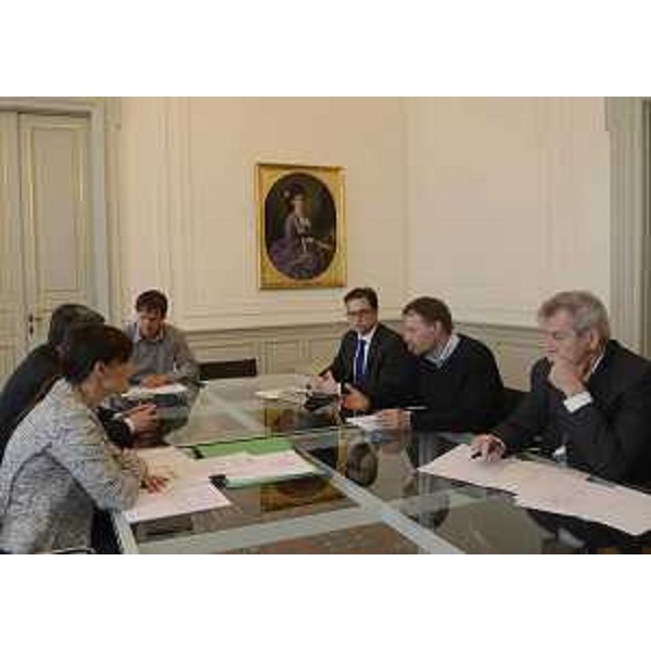 Debora Serracchiani (Presidente Regione Friuli Venezia Giulia) incontra la delegazione dell'Associazione agricoltori Kmečka Zveza (KZ) - Trieste 29/04/2015