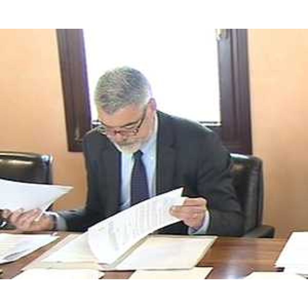 Paolo Panontin (Assessore regionale Autonomie locali e Coordinamento Riforme, Caccia e Risorse ittiche, delegato Protezione civile) durante la riunione della Giunta regionale - Pordenone 30/04/2015