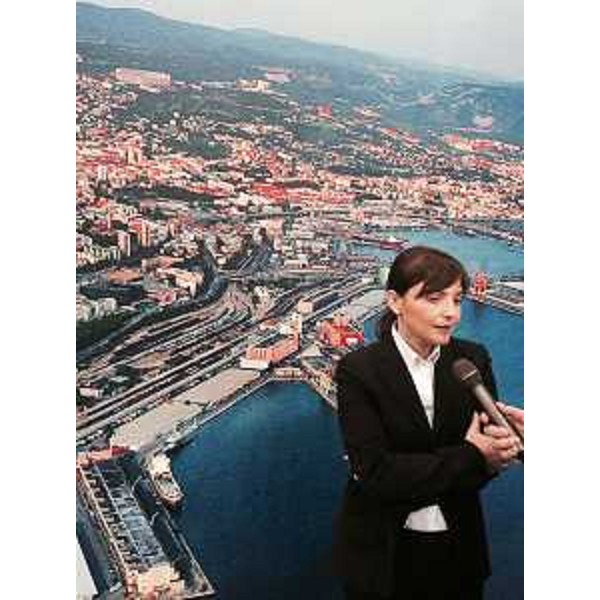 Debora Serracchiani (Presidente Regione Friuli Venezia Giulia) alla Fiera "Transport Logistic 2015" - Monaco di Baviera 06/05/2015 (Foto Autorità Portuale Trieste)