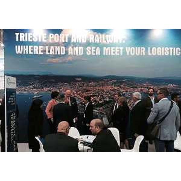 Lo stand del Friuli Venezia Giulia alla Fiera "Transport Logistic 2015" - Monaco di Baviera 06/05/2015 (Foto Autorità Portuale Trieste)