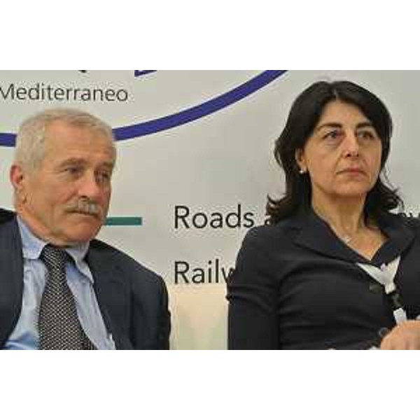 Tullio Bratta e Mariagrazia Santoro (Assessore regionale Infrastrutture e Mobilità) al Focus "Il cargo ferroviario in Friuli Venezia Giulia e le opportunità per le imprese" alla Fiera "Transport Logistic 2015" - Monaco di Baviera 06/05/2015