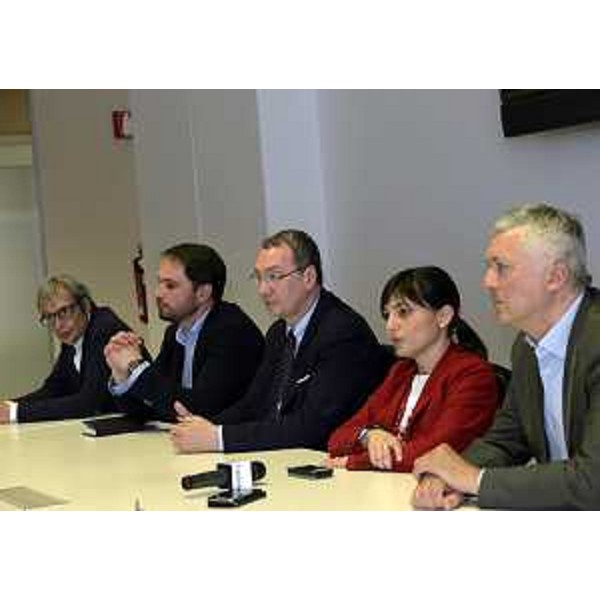 Giulio Lauri (Consigliere regionale), Cristiano Shaurli (Assessore regionale Politiche agricole), Sergio Bolzonello e Debora Serracchiani (Vicepresidente e presidente Regione Friuli Venezia Giulia) e Pietro Paviotti (Consigliere regionale) - Udine 08/05/2015