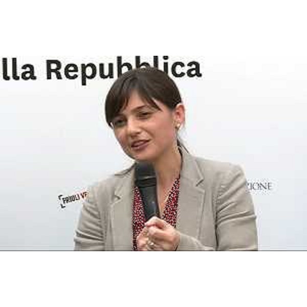 Debora Serracchiani (Presidente Regione Friuli Venezia Giulia) all'inaugurazione dell'XI edizione del Festival "vicino/lontano" - Udine 07/05/2015