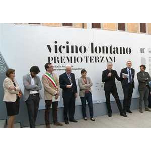 Debora Serracchiani e Sergio Bolzonello (Vicepresidente e presidente Regione Friuli Venezia Giulia) all'inaugurazione dell'XI edizione del Festival "vicino/lontano" - Udine 07/05/2015