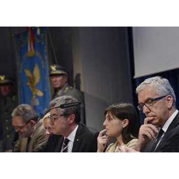 Francesco Peroni (Assessore Finanze Regione FVG) e i presidenti Debora Serracchiani (Regione Friuli Venezia Giulia) e Francesco Pigliaru (Regione Sardegna) al convegno "Il futuro della Specialità delle Regioni Autonome", all'Auditorium del Museo Revoltella - Trieste 09/05/2015