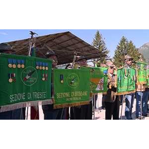 Cerimonie di ricordo degli Alpini e dei Vigili del Fuoco morti portando soccorso ai terremotati del 6 maggio 1976 - Gemona del Friuli 09/05/2015