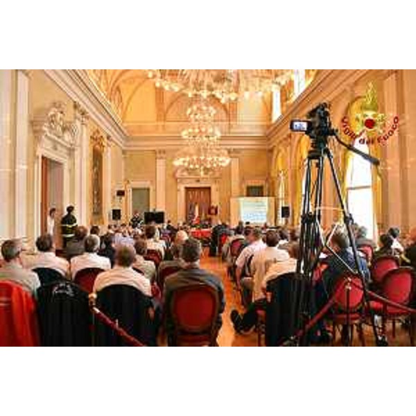 Il primo seminario internazionale "Antincendio in mare / Sea-fire fighting", nella sede della Regione FVG - Trieste 13/05/2015 (Foto Vigili del Fuoco Trieste)