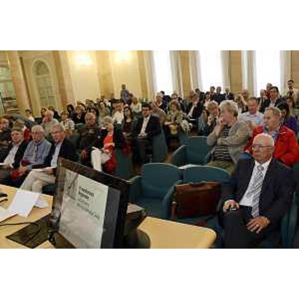 In primo piano a destra: Fernando Della Ricca (Presidente Commissione regionale Amianto) alla VI Conferenza regionale sull'Amianto del Friuli venezia Giulia, nella sede della MIB School of Management - Trieste 15/05/2015