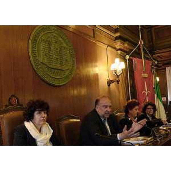 Loredana Panariti (Assessore regionale Lavoro), Roberto Cosolini (Sindaco Trieste), Teresa Bellanova (Sottosegretaria Ministero Lavoro) e Adele Pino (Assessore Lavoro Provincia Trieste) all'incontro sulla situazione di Alcatel Lucent, in Municipio - Trieste 15/05/2015