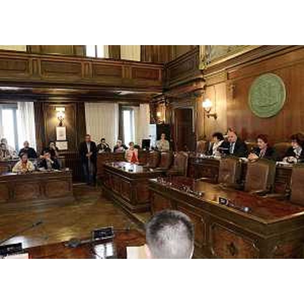 Loredana Panariti (Assessore regionale Lavoro), Roberto Cosolini (Sindaco Trieste), Teresa Bellanova (Sottosegretaria Ministero Lavoro) e Adele Pino (Assessore Lavoro Provincia Trieste) all'incontro sulla situazione di Alcatel Lucent, in Municipio - Trieste 15/05/2015