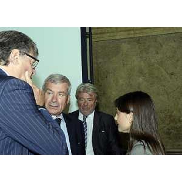 Giovanni Da Pozzo (Presidente CCIAA Udine), Carlo Sangalli (Presidente Confcommercio), Antonio Paoletti (Presidente CCIAA Trieste) e Debora Serracchiani (Presidente Regione Friuli Venezia Giulia) alla cerimonia per i 70 anni della Confcommercio del Friuli Venezia Giulia, nel Salone del Parlamento del Castello - Udine 18/05/2015