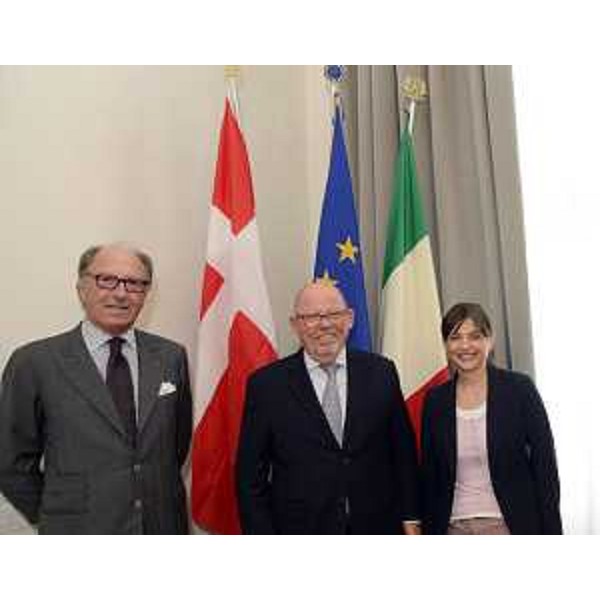 Francesco Saverio Slocovich (Console onorario Regno Danimarca a Trieste), Birger Riis-Jørgensen (Ambasciatore Regno Danimarca a Roma) e Debora Serracchiani (Presidente Regione Friuli Venezia Giulia) - Trieste 22/05/2015