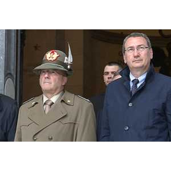 Sergio Bolzonello (Vicepresidente Regione FVG) alla cerimonia solenne in onore ai Caduti al Tempietto di piazza Libertà - Udine 22/05/2015