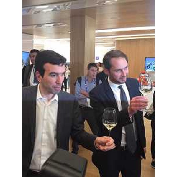 Maurizio Martina (Ministro Politiche agricole, alimentari e forestali) e Cristiano Shaurli (Assessore regionale Risorse agricole e forestali) all'inaugurazione del Padiglione "Vino A Taste of Italy" a EXPO 2015 - Milano 23/05/2015