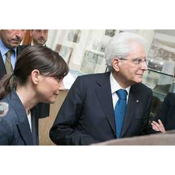 Debora Serracchiani (Presidente Regione Friuli Venezia Giulia) e Sergio Mattarella (Presidente Repubblica) alle celebrazioni del Centenario dell'entrata dell'Italia nella Grande Guerra - Monte San Michele (GO) 24/05/201