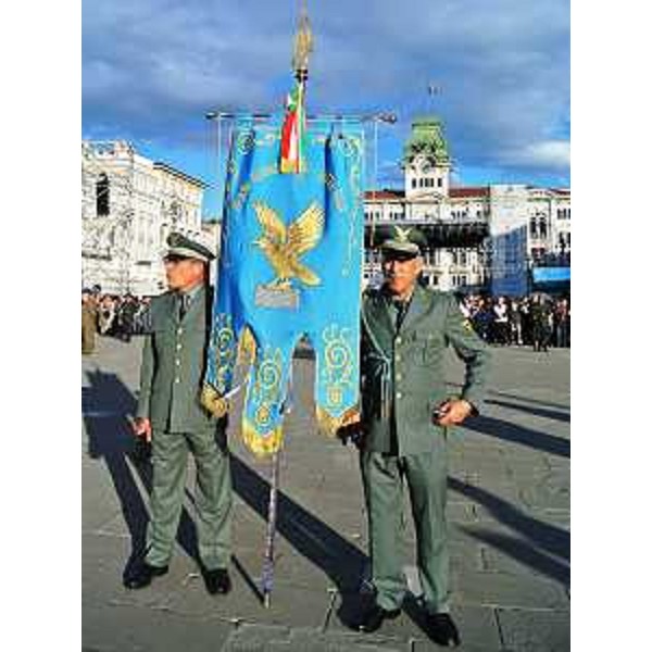 Arrivo della maxi staffetta de "L'Esercito marciava ..." in piazza Unità d'Italia - Trieste 24/05/2015