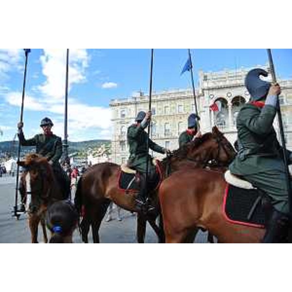Eventi conclusivi della grande iniziativa nazionale "L'Esercito marciava ...", in piazza Unità d'Italia - Trieste 24/05/2015