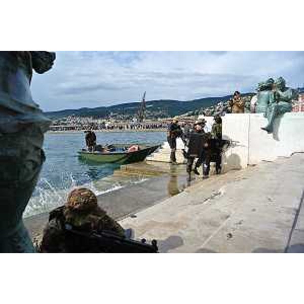 Dimostrazioni dell'Esercito in Bacino San Giusto nell'ambito dell'evento commemorativo "L'Esercito marciava ..." nel Centenario dell'ingresso dell'Italia nella Prima Guerra Mondiale - Trieste 23/05/2015