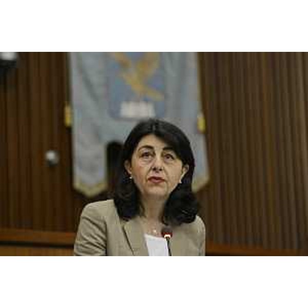 Mariagrazia Santoro (Assessore regionale Infrastrutture, Mobilità, Pianificazione territoriale, Lavori pubblici, Edilizia) durante i lavori del Consiglio regionale - Trieste 27/05/2015