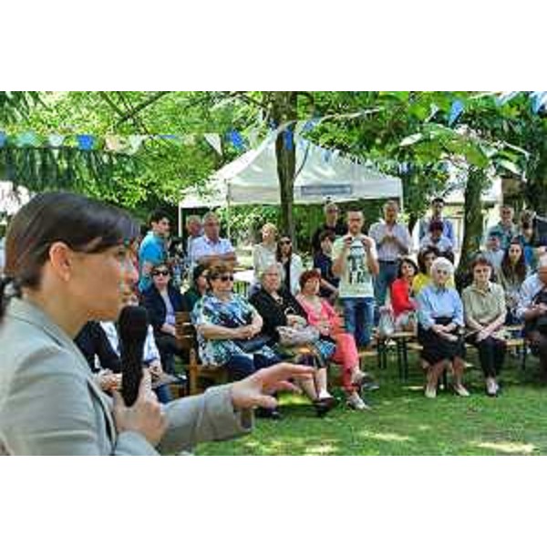 Debora Serracchiani (Presidente Regione Friuli Venezia Giulia) all'inaugurazione dei lavori di ristrutturazione di un asilo nido integrato alla scuola dell'infanzia - Joannis di Aiello del Friuli 30/05/2015