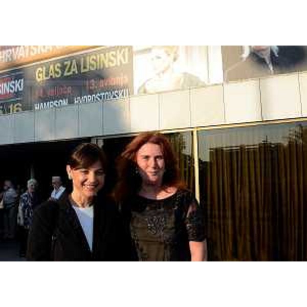 Debora Serracchiani (Presidente Regione Friuli Venezia Giulia) con Emanuela D’Alessandro (ambasciatore d’Italia a Zagabria) – Zagabria 02/06/2015
