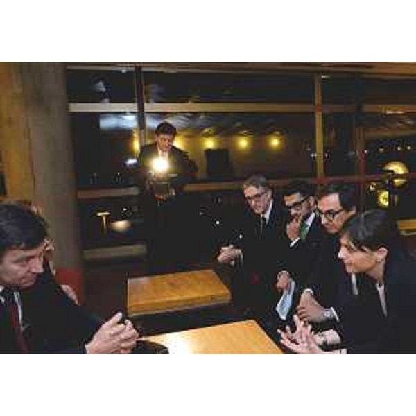 Debora Serracchiani (Presidente Regione Friuli Venezia Giulia) con Vedran Mornar (ministro alla Scienza ed Educazione) – Zagabria 02/06/2015