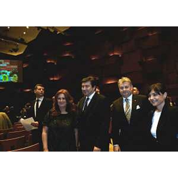 Emanuela D’Alessandro (ambasciatore d’Italia a Zagabria), Vedran Mornar (ministro alla Scienza ed Educazione), Debora Serracchiani (Presidente Regione Friuli Venezia Giulia) – Zagabria 02/06/2015