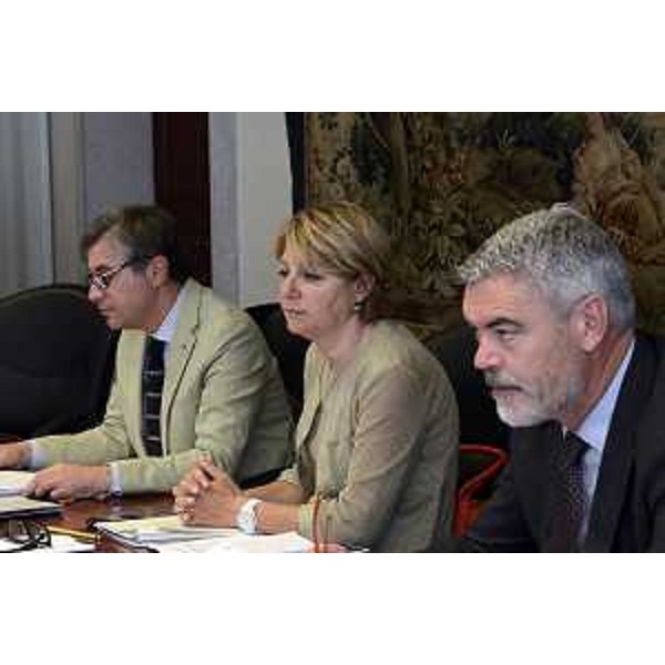 Maria Sandra Telesca (Assessore regionale Salute, Integrazione socio-sanitaria, Politiche sociali e Famiglia) , Francesco Peroni (assessore regionale alle Finanze, al Patrimonio e alla Programmazione) e Paolo Panontin (Funzione pubblica, Autonomie locali, Coordinamento Riforme, Protezione civile) - Trieste 05/06/2015
