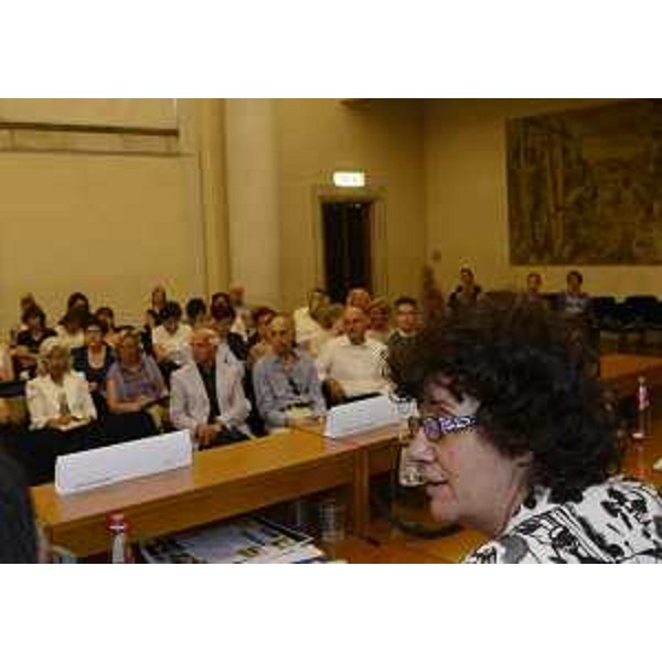 Loredana Panariti (Assessore regionale Lavoro, Formazione, Istruzione, Pari Opportunità, Politiche giovanili, Ricerca e Università) all'incontro "Il Jobs Act e la sfida per le pari opportunità" nella sala Ajace del Comune - Udine 09/06/2015