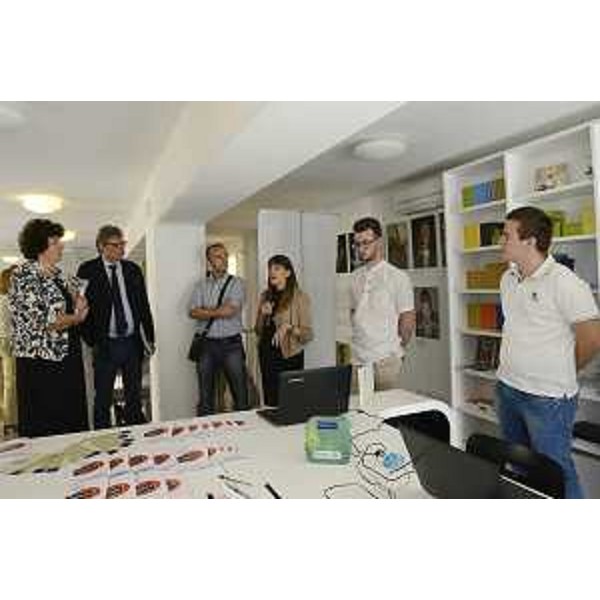 Loredana Panariti (Assessore regionale Lavoro e Formazione) e Giovanni Da Pozzo (Presidente CCIAA Udine) alla Giornata di presentazione dell'Agenda del Futuro - Udine 2024 - Udine 09/06/2015