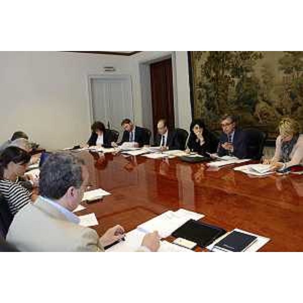 Francesco Peroni (Assessore regionale Finanze) durante la riunione della Giunta regionale, presieduta da Debora Serracchiani (Presidente Regione Friuli Venezia Giulia), che ha approvato in via preliminare il disegno di legge relativo all'assestamento di Bilancio 2015 - Trieste 16/06/2015