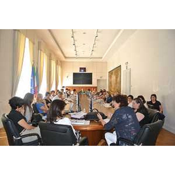 Loredana Panariti (Assessore regionale Lavoro, Formazione e Pari Opportunità) alla riunione con servizi sociali e centri antiviolenza del territorio sul Progetto Matelda (Programma Si.Con.Te. - sistema di conciliazione integrato) - Trieste 18/06/2015