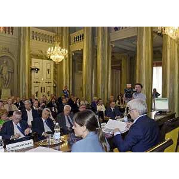 Debora Serracchiani (Presidente Regione Friuli Venezia Giulia) al convegno sui corridoi europei promosso dal Comitato promotore Transpadana e dalla Camera di Commercio - Trieste 19/06/2015