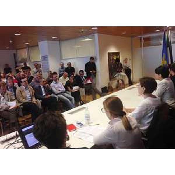 Mariagrazia Santoro (Assessore regionale Pianificazione territoriale) all'incontro iniziale del processo partecipativo per la redazione del Piano Paesaggistico Regionale (PPR), con tecnici della Regione, esperti universitari e Comuni - Udine 23/06/2015