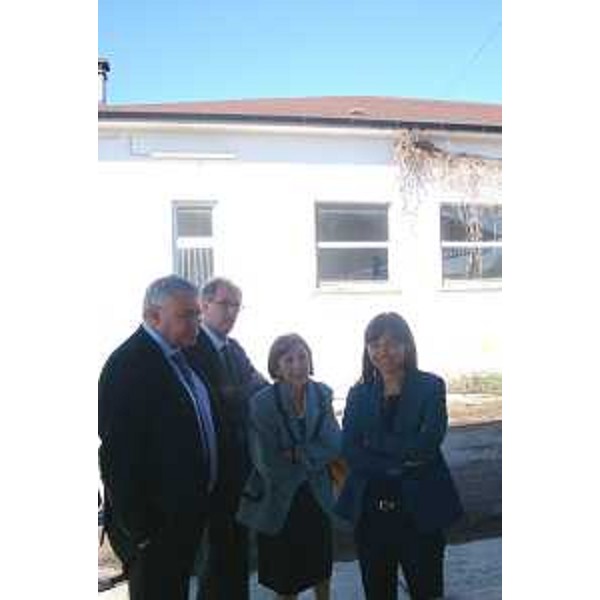 Claudio Cracovia (Questore Udine), Gianni Torrenti (Assessore regionale Solidarietà), Provvidenza Delfina Raimondo (Prefetto Udine) e Debora Serracchiani (Presidente Regione Friuli Venezia Giulia) durante il sopralluogo alla Caserma Cavarzerani in via Cividale - Udine 24/06/2015